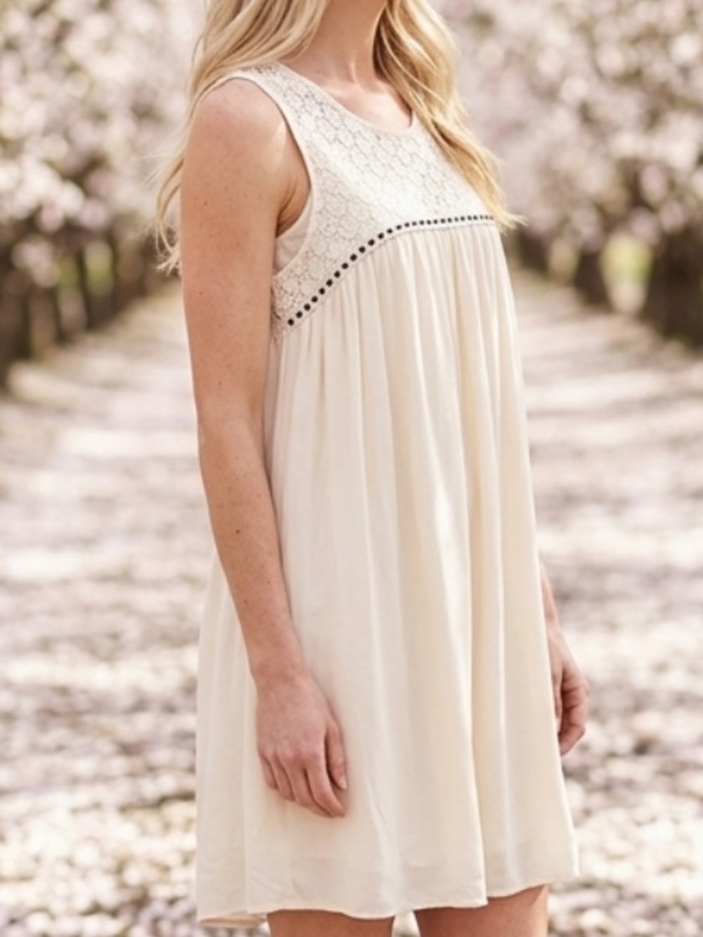 Ya Los Angeles Cream Babydoll dress Sz L